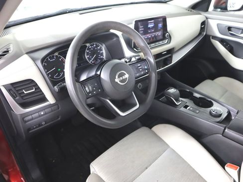 Used 2023 Nissan Rogue SV AWD/4WD image 9