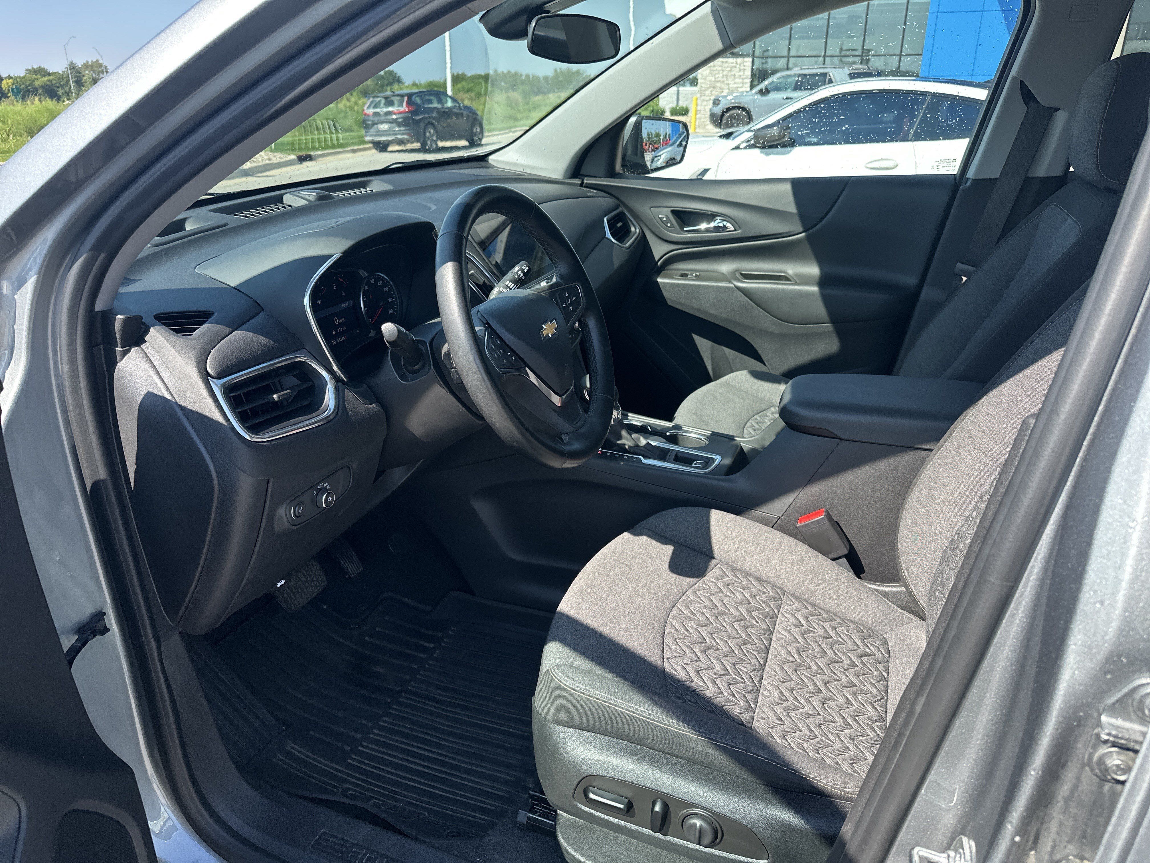 Used 2024 Chevrolet Equinox LT AWD/4WD image 9
