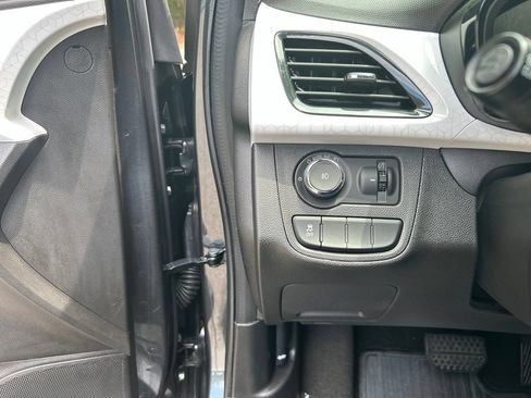 Used 2018 Chevrolet Spark LT FWD image 24