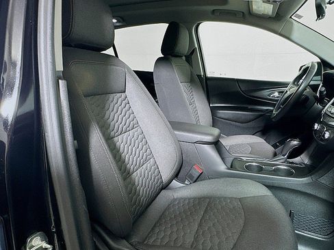 Used 2018 Chevrolet Equinox LT w/ Sun & Infotainment Package AWD/4WD image 29