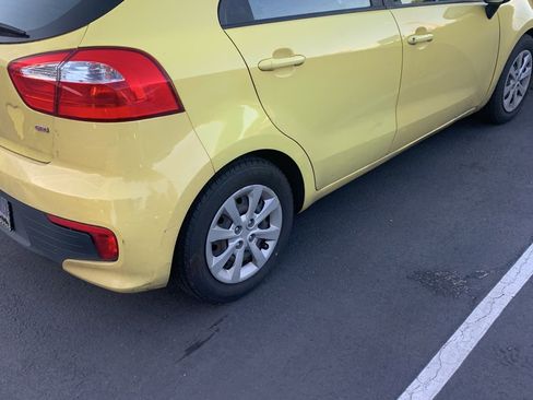 Used 2016 Kia Rio LX FWD image 2