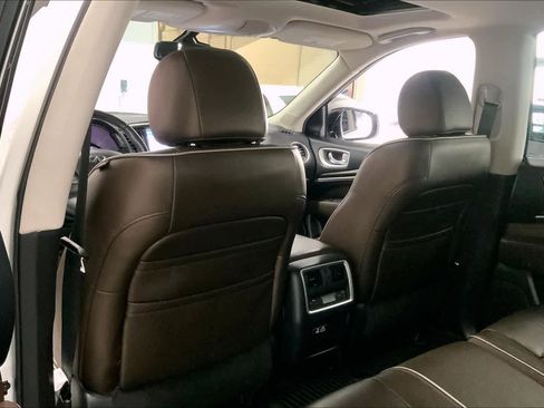 Used 2019 INFINITI QX60 Luxe w/ Essential Package image 10