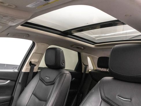 Used 2019 Cadillac XT5 Premium Luxury w/ Advanced Security Package image 29