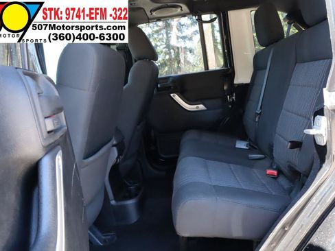 Used 2012 Jeep Wrangler Unlimited Sahara w/ Connectivity Group AWD/4WD image 14