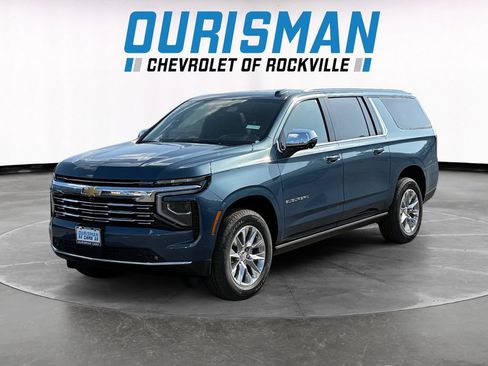 New 2026 Chevrolet Suburban Premier AWD/4WD image 2