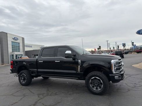 Used 2024 Ford F350 Platinum w/ Tremor Off-Road Package AWD/4WD image 3