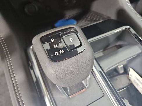 New 2026 Nissan Pathfinder Platinum AWD/4WD image 22