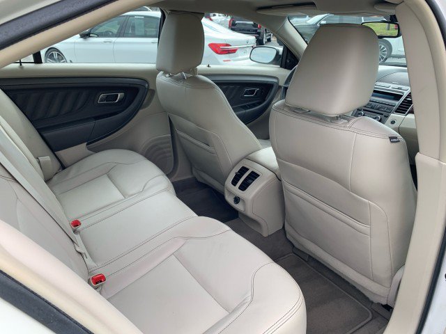 Used 2010 Ford Taurus SEL FWD image 16