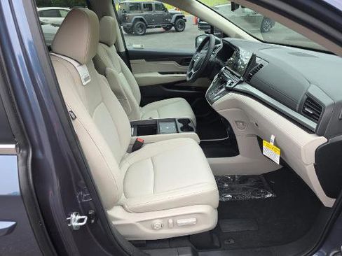 Used 2026 Honda Odyssey EX-L image 5