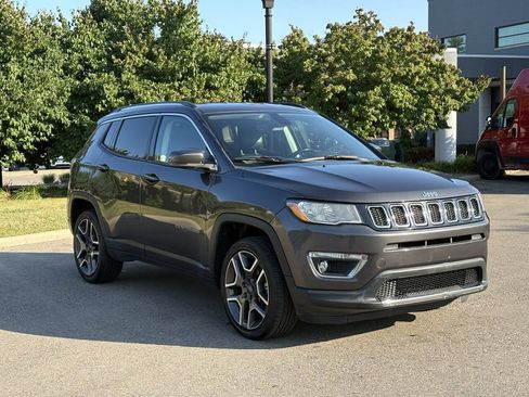 Used 2020 Jeep Compass Limited AWD/4WD image 7