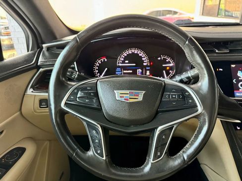 Used 2017 Cadillac XT5 Luxury w/ Driver Awareness Package image 26