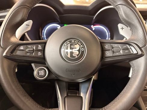 Used 2024 Alfa Romeo Stelvio Veloce AWD/4WD image 22