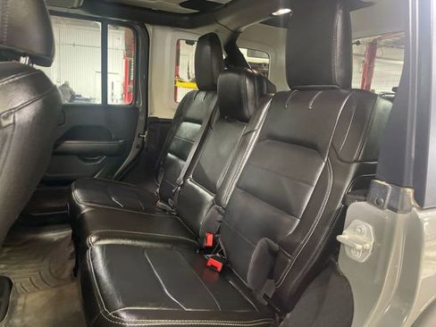 Used 2023 Jeep Wrangler Unlimited Sahara w/ Dual Top Group AWD/4WD image 22