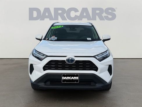 Used 2024 Toyota RAV4 XLE AWD/4WD image 2