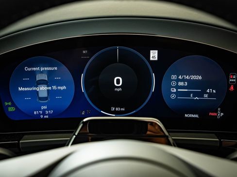 New 2026 Porsche Macan 4 Electric AWD/4WD image 34