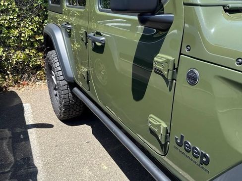 Used 2024 Jeep Wrangler Unlimited Sport AWD/4WD image 7