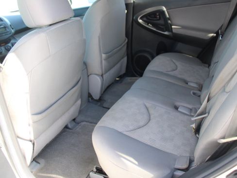Used 2012 Toyota RAV4 FWD w/ Value Pkg image 12