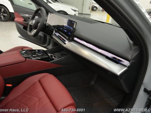 Used 2026 BMW i5 eDrive40 RWD image 18