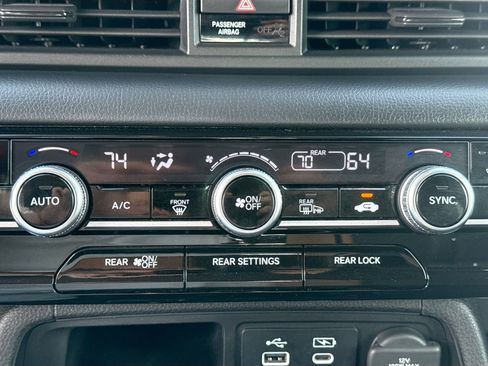 Used 2023 Honda Pilot Elite image 16