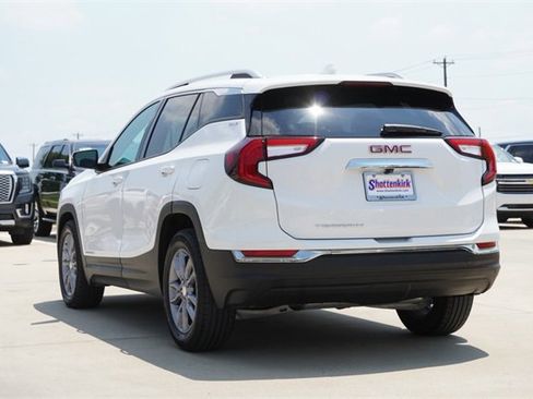 Used 2022 GMC Terrain SLT w/ LPO, Floor Liner Package image 6