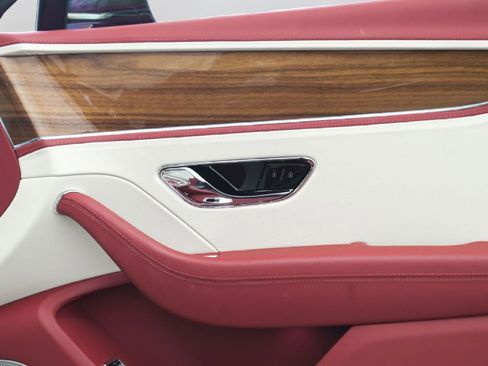 Used 2023 Bentley Flying Spur V8 AWD/4WD image 51