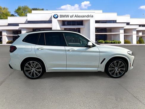 Used 2024 BMW X3 xDrive30i w/ Premium Package AWD/4WD image 4