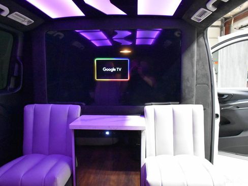 Used 2016 Mercedes-Benz Metris Passenger image 37