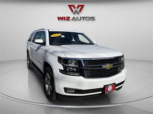 Used 2020 Chevrolet Suburban LT w/ Luxury Package image 3