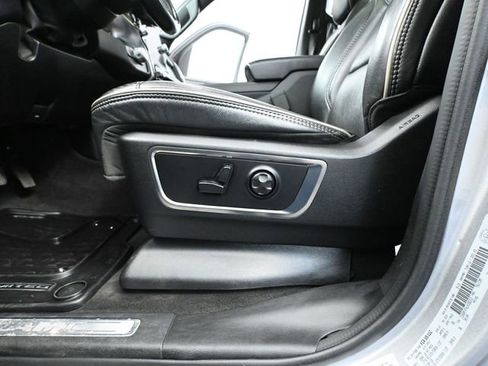 Used 2020 RAM 1500 Limited w/ Bed Utility Group image 21