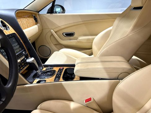 Used 2017 Bentley Continental GT V8 S image 21