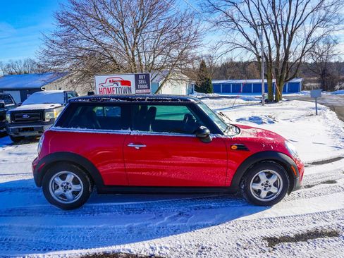 Used 2011 MINI Cooper Hardtop image 2