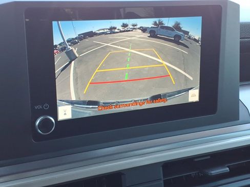 Certified 2024 Toyota Tacoma SR5 image 17