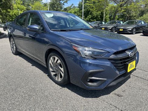 Used 2024 Subaru Legacy Limited AWD/4WD image 3