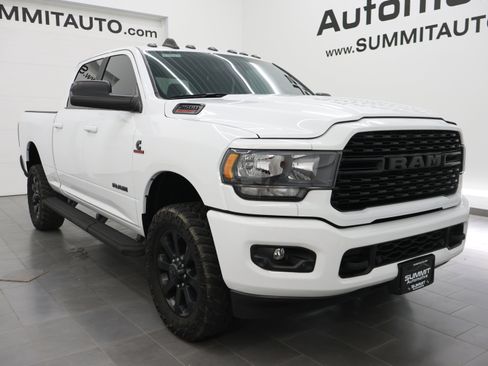 Used 2022 RAM 2500 Big Horn w/ Night Edition AWD/4WD image 2