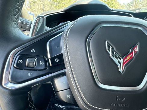 Used 2024 Chevrolet Corvette Stingray Premium Cpe w/ Z51 Performance Package image 17