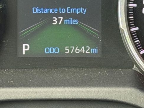 Certified 2021 Toyota RAV4 LE image 30