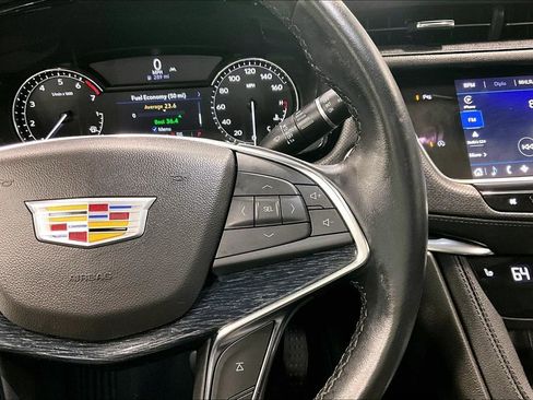 Used 2022 Cadillac XT5 Premium Luxury AWD/4WD image 12