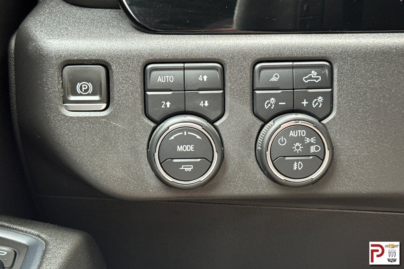 Certified 2024 Chevrolet Silverado 1500 LT Trail Boss w/ LT Trail Boss Premium Package AWD/4WD image 32