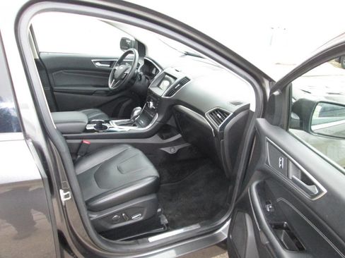 Used 2017 Ford Edge Titanium w/ Equipment Group 301A image 20