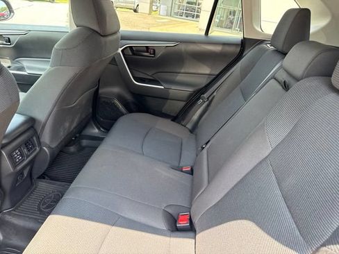 Used 2025 Toyota RAV4 LE AWD/4WD image 10