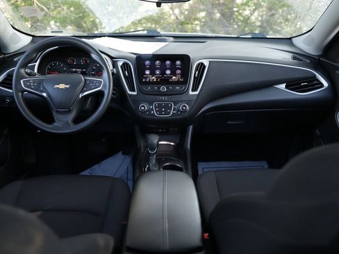 Used 2023 Chevrolet Malibu LT FWD image 18