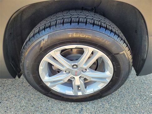 Used 2022 GMC Terrain SLE w/ Driver Convenience Package image 25