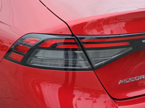 Used 2024 Honda Accord EX-L image 32