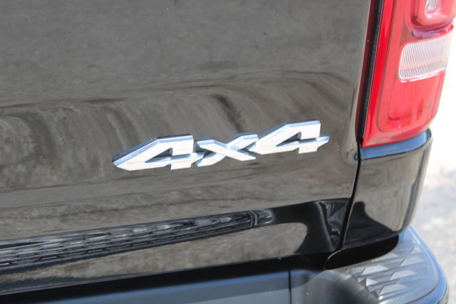 Used 2020 RAM 1500 Laramie AWD/4WD image 12