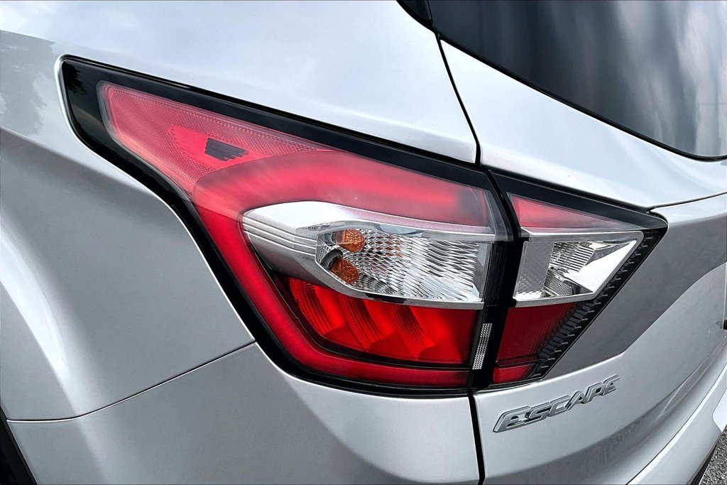 Used 2018 Ford Escape SEL AWD/4WD image 27