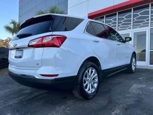 Used 2018 Chevrolet Equinox LT image 4