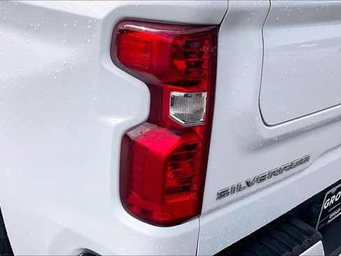 Used 2024 Chevrolet Silverado 1500 Custom RWD image 28