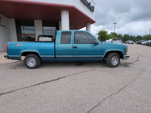 Used 1998 Chevrolet Silverado 1500 2WD Extended Cab w/ Preferred Equipment Group 2 image 13
