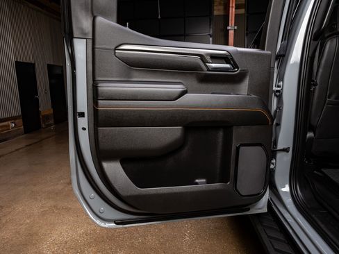 Used 2024 GMC Sierra 1500 AT4 w/ AT4 Preferred Package image 38