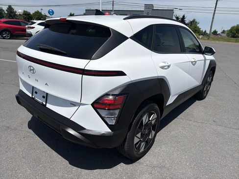 Used 2025 Hyundai Kona SEL AWD/4WD image 3